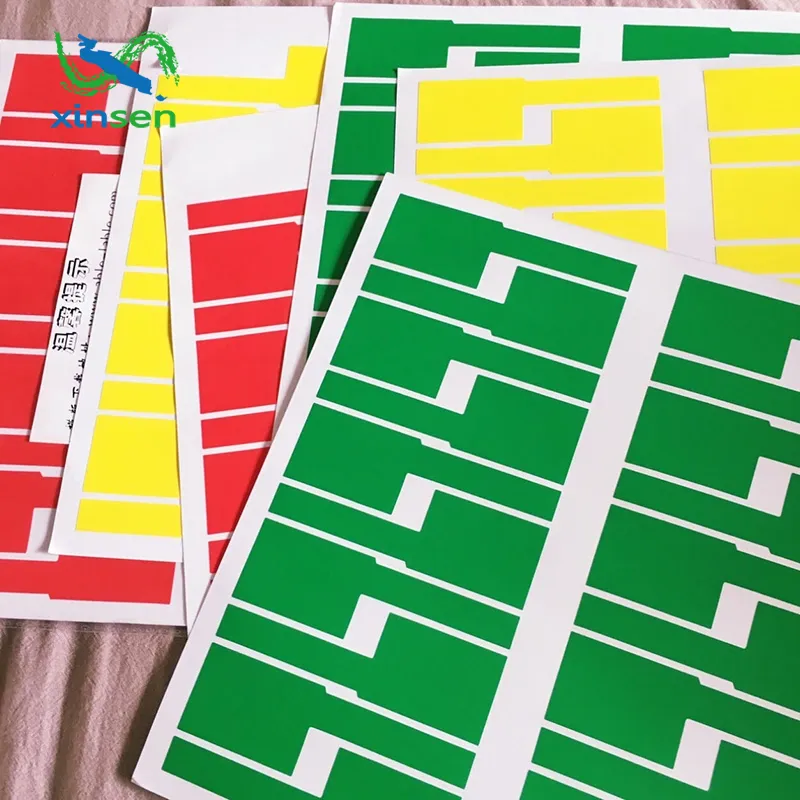 Kolorowa etykieta kabla ładującego