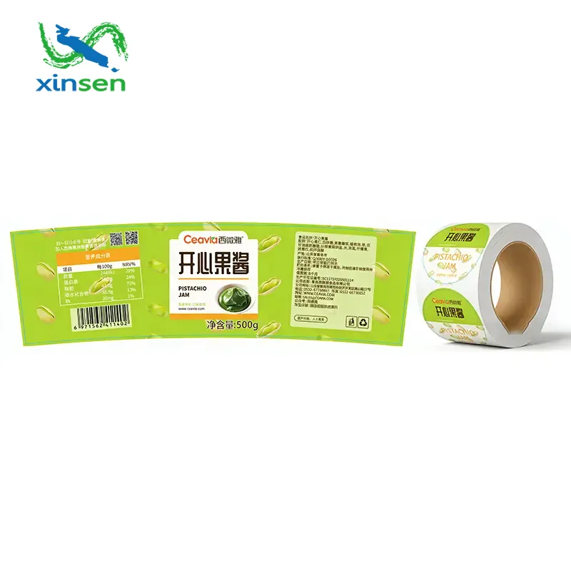 Etykieta odporna na plamy na szklanej butelce z przyprawami